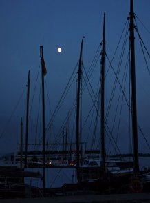 Wiecker Hafen bei Nacht