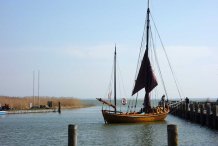 am Hafen von Althagen